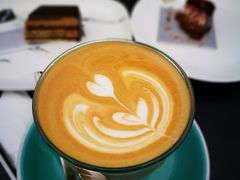 -UNI UNI(环亚凯瑟琳店)