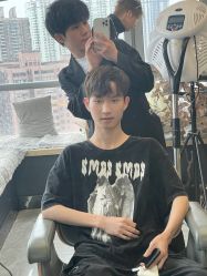 -藤野造型烫发染发