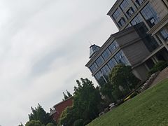 -复旦大学光华楼