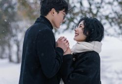 -樱花婚纱摄影