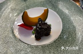 Chestnut Squash with Braised Beef