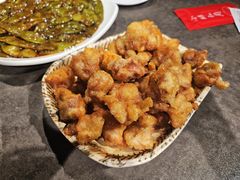 川麻炸鸡腿肉-小胖私厨状元宴·东北私房菜馆