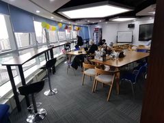 -新航道雅思托福·留学·考研培训(人民广场校区)