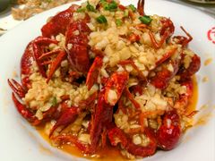 -肥肥虾庄·金牌油焖大虾(首义路店)