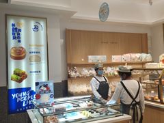 面包甜点陈列柜-面包工坊(七彩云南第一城店)