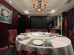 -高第街56号餐厅(美莲广场店)