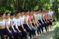 -亚太瑜伽普拉提学院