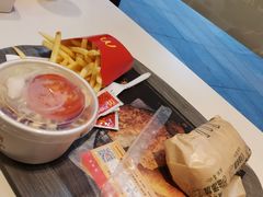 -麦当劳(保利若比邻店)