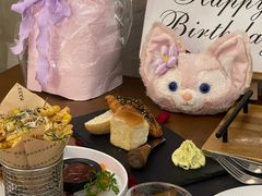 -Mark&Mars Restaurant