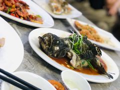 -四川小胡子海鲜(丁村万人海鲜广场店)