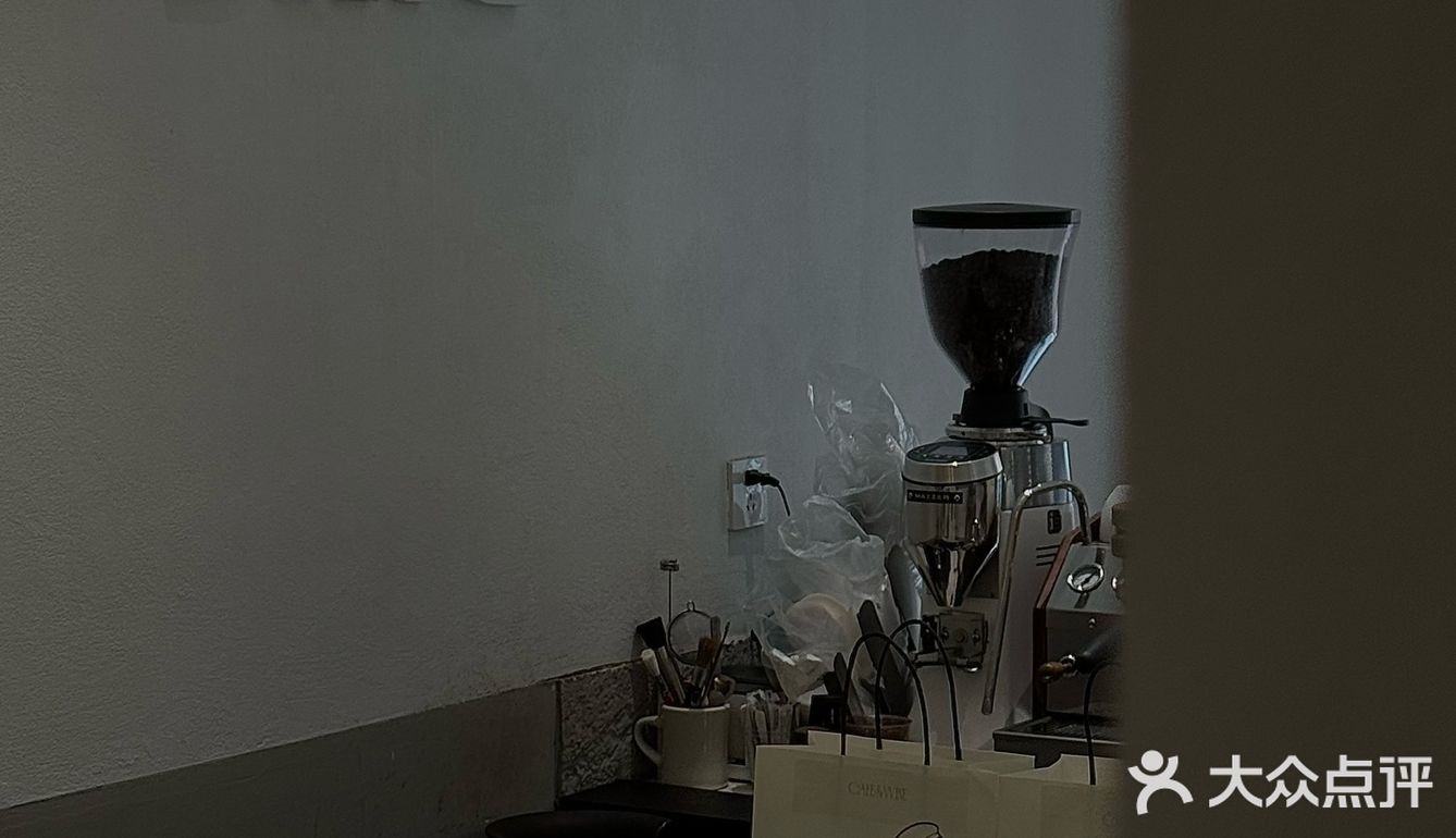 郑州街头咖啡店☕️ 郑州拍照📷  