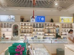 -新视达眼镜店·蔡司·依视路(名镜苑店)