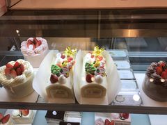 -花花卷卷·鲜食蛋糕(静安久光百货店)