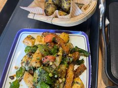 -云阿蛮云南生烫牛肉米线(奉贤路店)