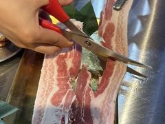 -臻牛烤肉