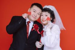 -黑马婚纱摄影