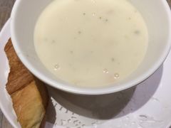 蘑菇忌廉汤-卡朋西餐(较场西路店)