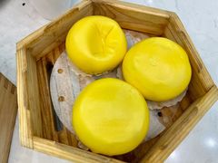 招牌流沙包-东鑫记港式茶餐厅(南京东路店)
