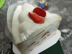 草莓千层-安上烘焙 ENCHANTE(世纪汇店)