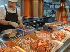 -四囍码头海鲜烧烤自助火锅(外滩南京东路悦荟广场店)