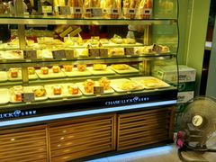 面包甜点陈列柜-长乐饼屋(荔湾店)