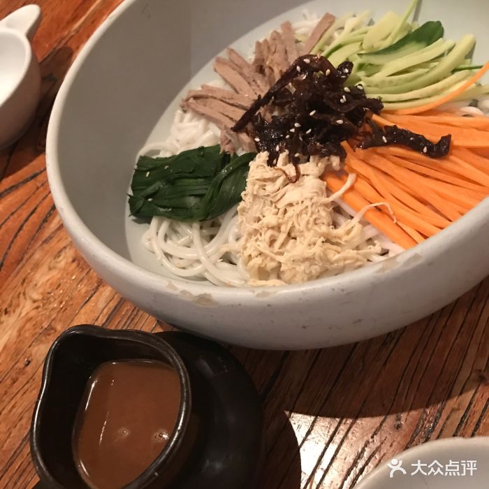 云海肴云南菜(欧美汇购物中心店)鸡丝凉米线图片 