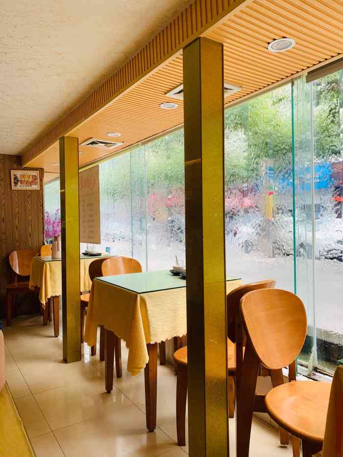 有间饭店(夏碧路店)-"路过夏碧路不知道吃什么好,刚好看到门口写.