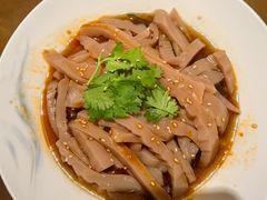 -东口码头·烧鸽子·鱼头泡饼·地方菜(金鹰悦城店)