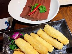 -泓炙颐凤鲜海鲜火锅料理(桐乡店)