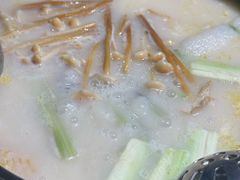 -大匠工房古船木艺术餐厅·猪肚鸡专门店(长白仙岛店)