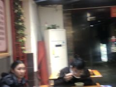 大堂-怪难吃·乐山跷脚牛肉(新牌坊店)