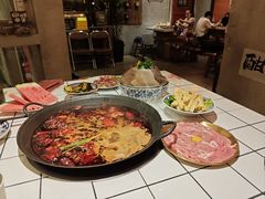 -旧街市鲜货老火锅(大光路店)