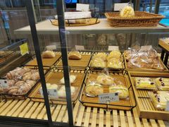 -顶东面包花园·生日蛋糕(世博店)