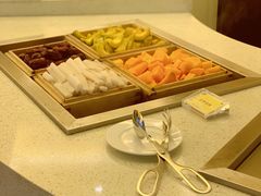 -乌兰湖畔草坪轻奢营地