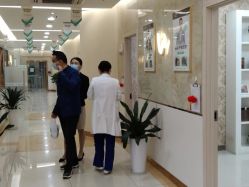 -新生植发·植养护一体