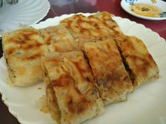 -溢心园香河肉饼总店