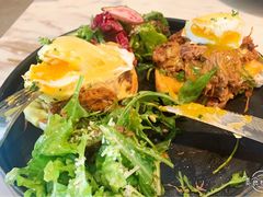 牛肉班尼迪克蛋-the rug 飞毯 (朝阳公园店)