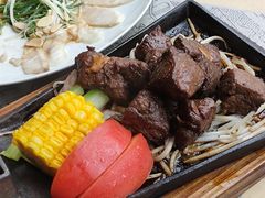 -穹六人间 people 6(岳阳路店)
