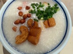 金牌艇仔粥-香港池仔记肠粉王(博多新记襄阳南路店)