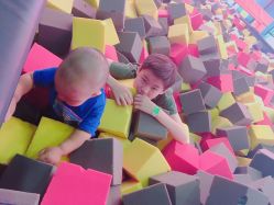 -嗨翻Hi-Fun竞技主题乐园·蹦床团建生日聚会(五棵松华熙店)