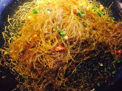 -阿瓦山寨·湘菜现炒·剁椒鱼头王(咸阳总店)