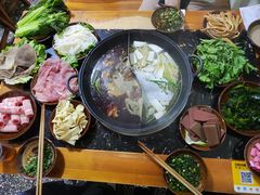 -重庆故事姊妹老火锅(财经学院店)