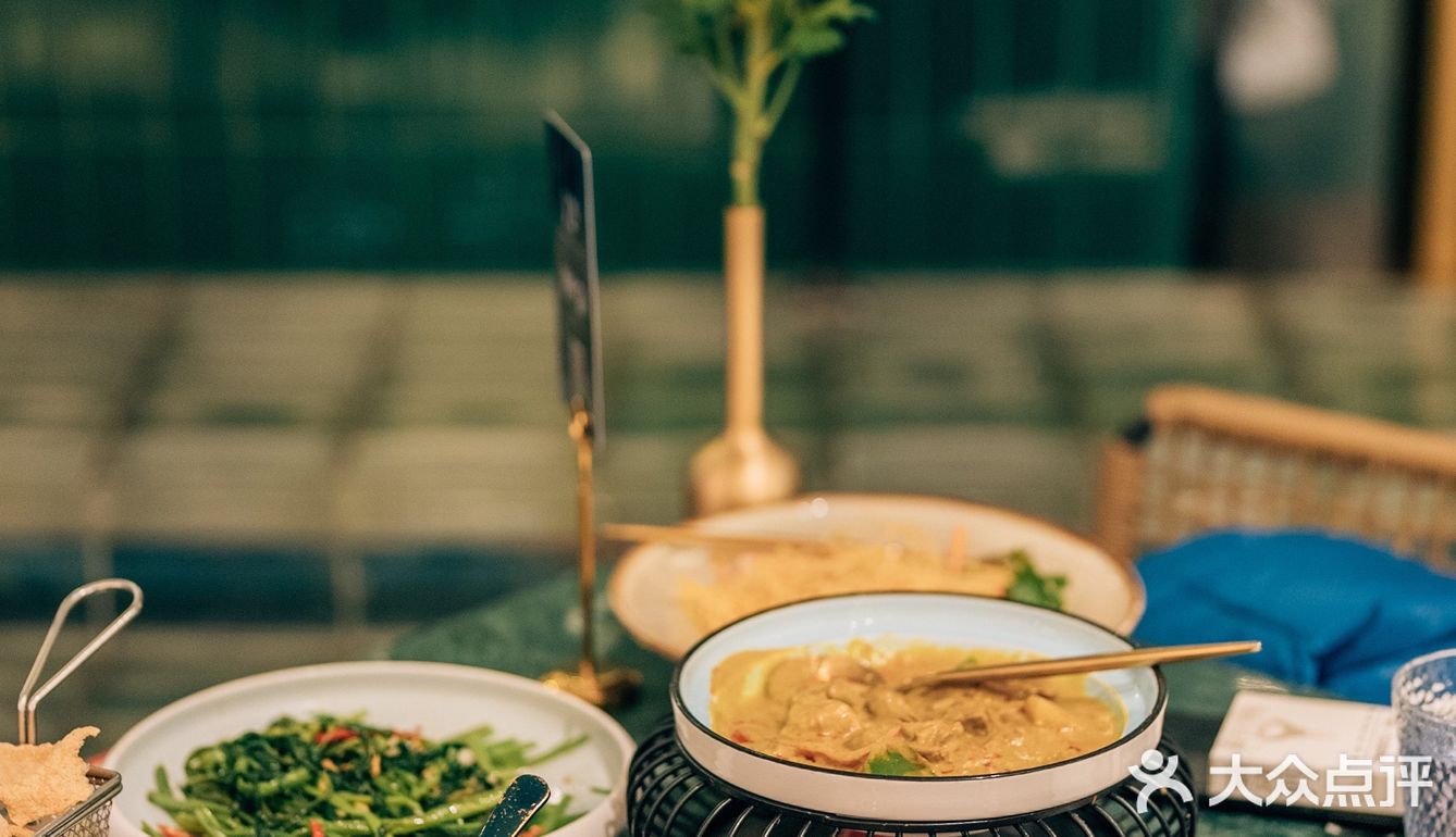 一进店，仿佛穿越至曼谷，感受泰国独特魅力
