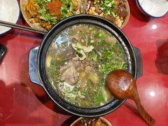 -谢老五跷脚牛肉·非遗传承店