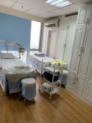 -苗方清颜专业祛痘连锁机构