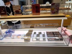 面包甜点陈列柜-好利来(大兴龙湖时代天街店)