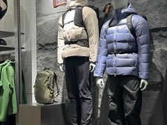 -ARC'TERYX始祖鸟(北京王府中环店)