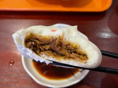 菌菇酱肉包-石头门坎