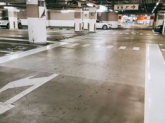 -久光百货-地下停车场