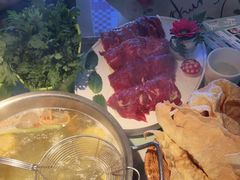 -花田煮鲜牛肉火锅(钟楼众汇店)
